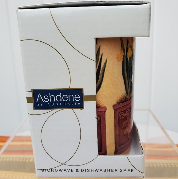 Ashdene of Australia Fine Bone China Mug Cats - Picture 6 of 16